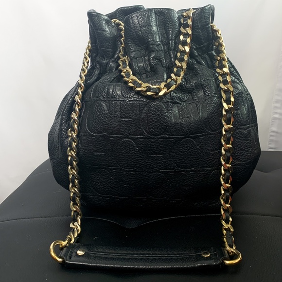 SOLD🤩Carolina Herrera Embossed Leather Bow Bucket - Picture 3 of 8